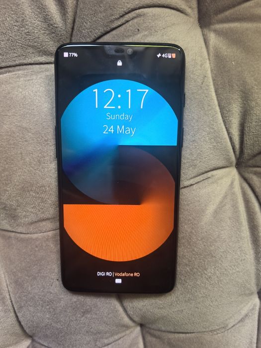 Oneplus 6  8 Gb RAM memorie internă 128Gb