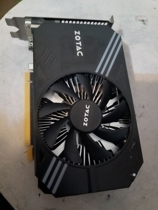 Kit Low Gaming Asrock B150M-HDS+ i3 7100+ Gtx 950