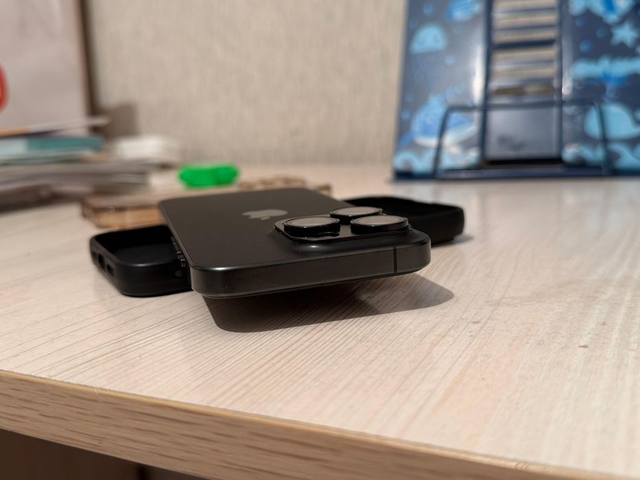 Iphone 15 Pro в отличном состояний