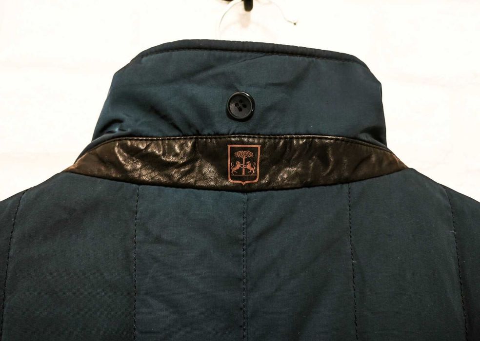 Corneliani Водоустойчиво яке с пух размер 52 / L