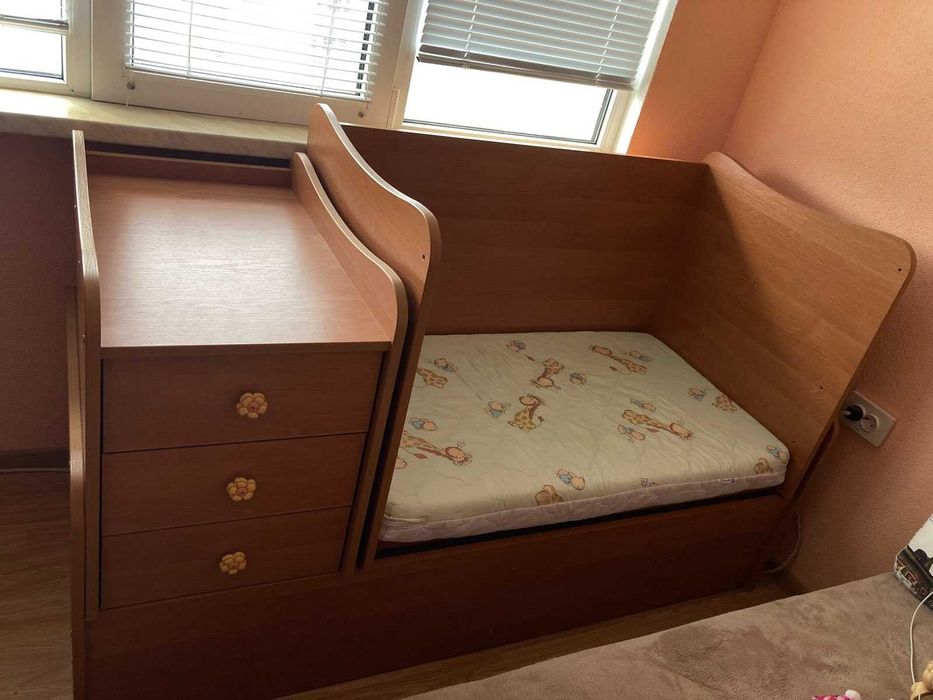 Детско легло в добро състояние