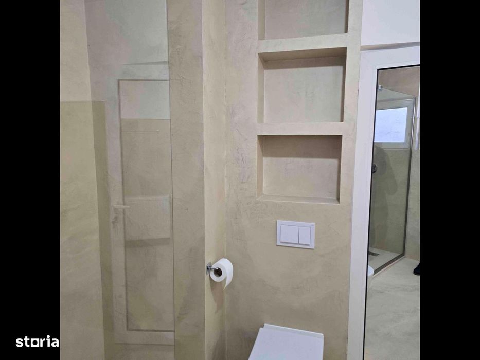 Vând apartament 3 camere finisat