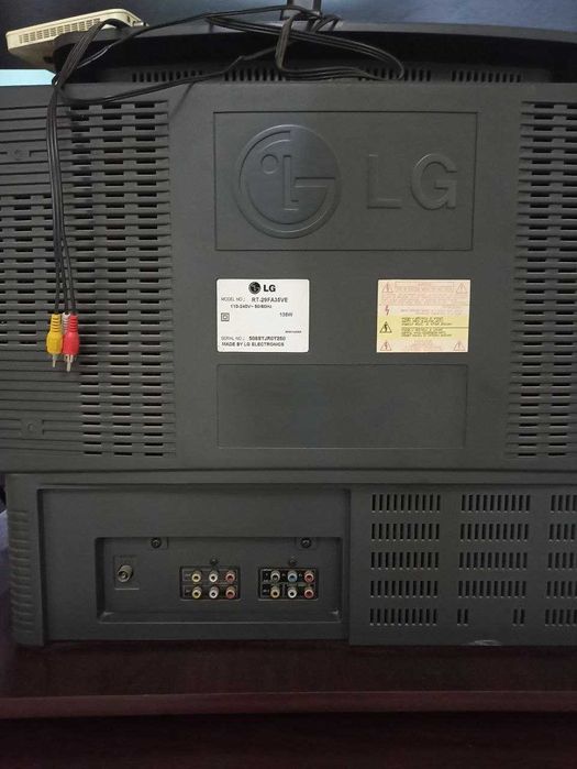 Телевизор LG RT-29FA35VE