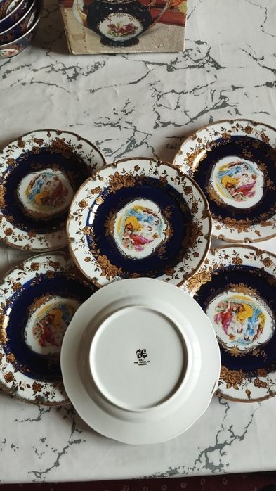 Продаётся мадонна посуды