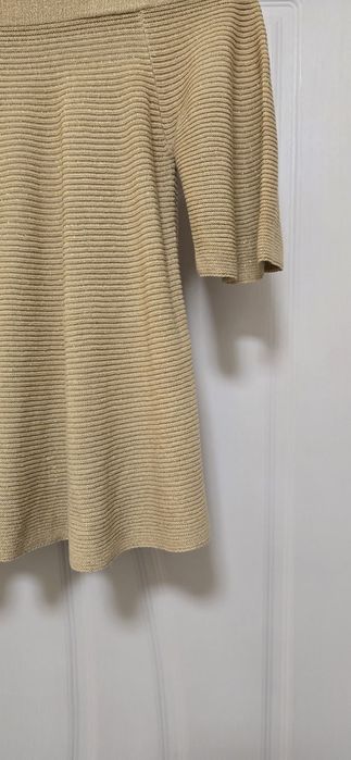 Нов.  Златист плетен топ с метализиран ефект оригинален.  Liu Jo