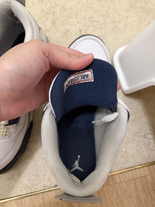 кроссовки Air Jordan 4