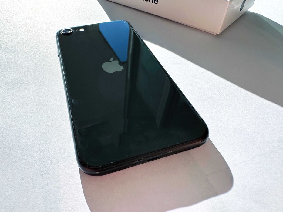 КАТО НОВ iPhone SE 2022 64GB Black