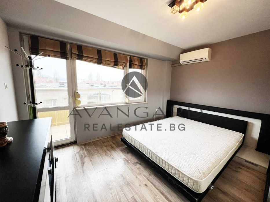 оф.22986 Просторен тристаен до Новотела