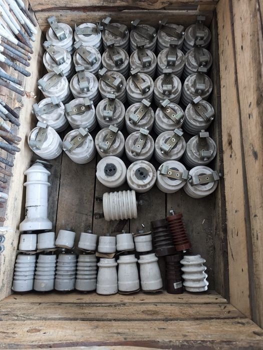 Изоляторы высоковольтные
