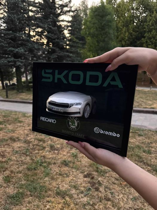 3D Макет на Вашата Кола в Декоративна Рамка – Уникален Персонализиран