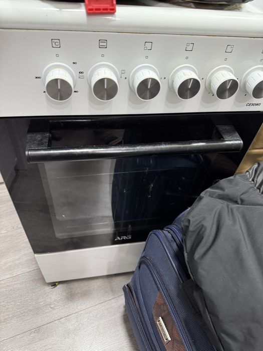 Продажа б/у электрической плиты