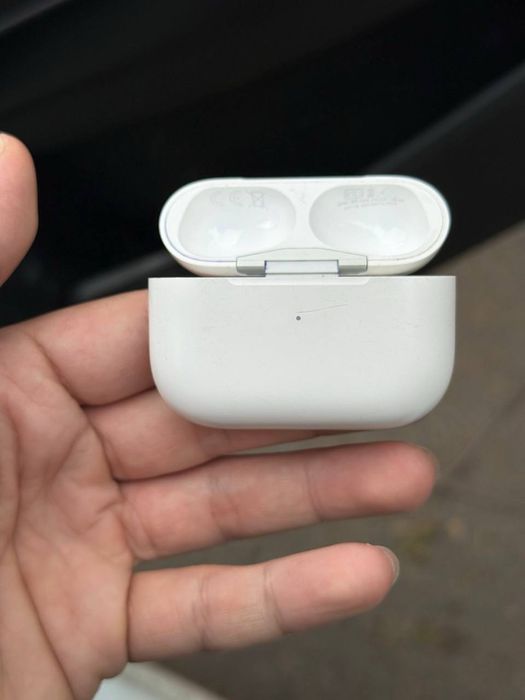 Оригинальный кейс AirPods Pro 1 (A2190)