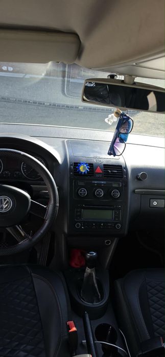 VOLKSWAGEN Touran 2004 — imagine 4