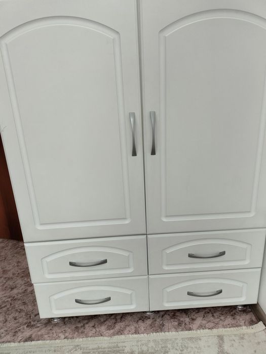 Продам щкаф детский белый