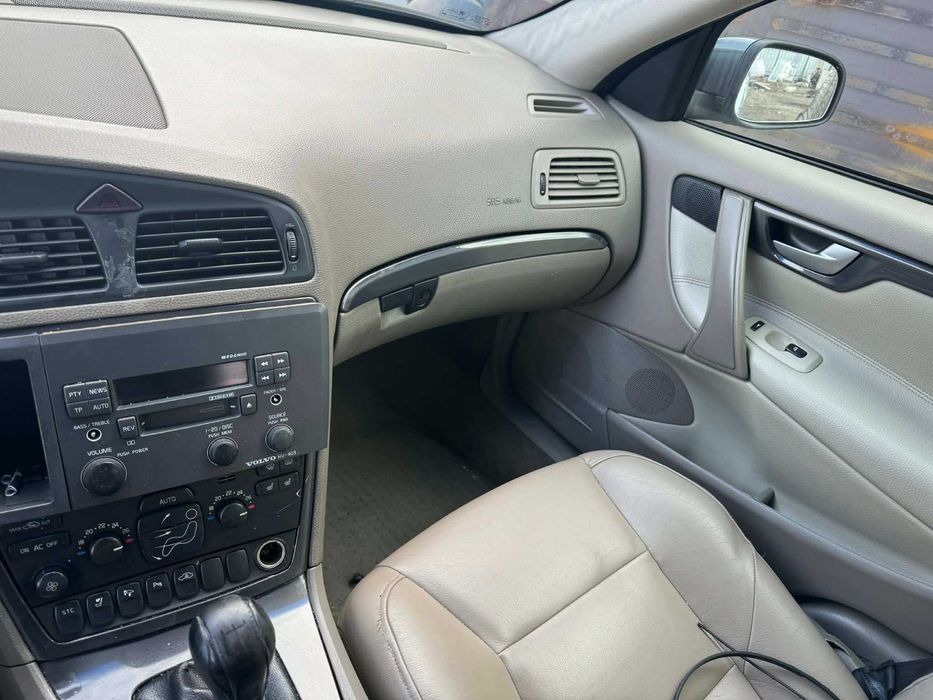 volvo s60 2.4 d5 на части facelift  влово с60 2.4 д5 фейслифт