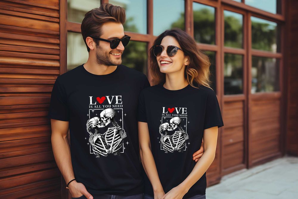 Тениски за двойки. Тениски за Свети Валентин, LOVE