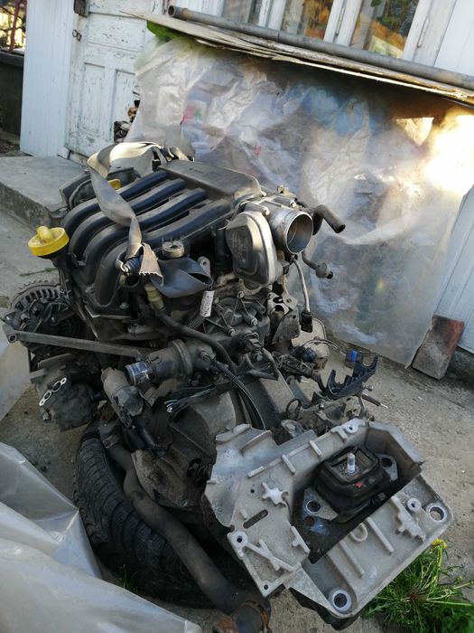 Vând motor capacitate 1.4, 16 valve, putere 72kw, renault clio, 2007
