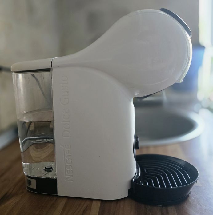 Aparat de cafea/Espressor Nescafe Dolce Gusto Genio S