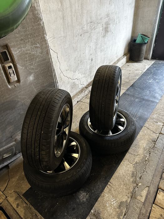 185/65/14 Комплект резины с дисками.