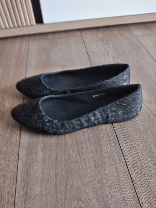 Сандали и балерини номер 40