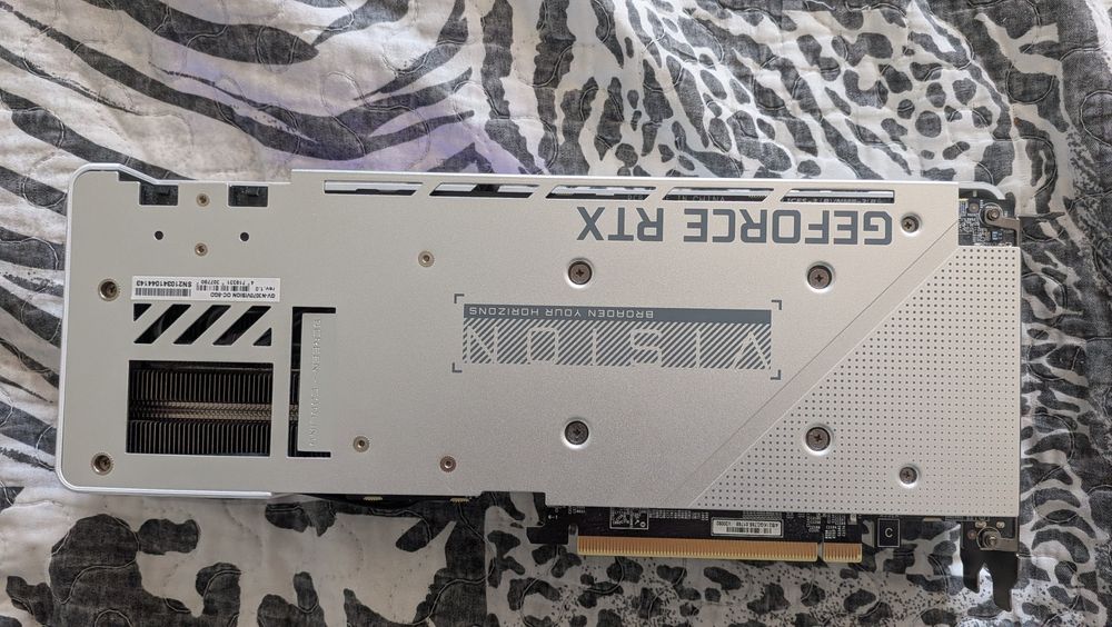 Продам rtx 3070 gigabyte vision, 8gb