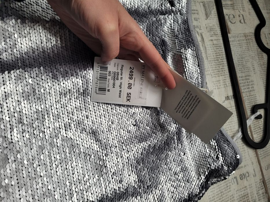 Fusta de paiete NOUA