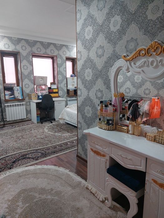 Навоий шахар Галаба шох кучаси йулни усти Ховли ижарага берилади 9 та