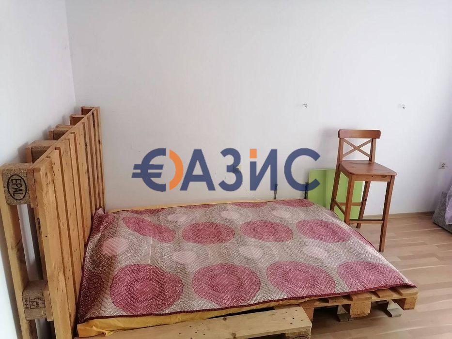 3-стаен апартамент на 4-ти етаж,без такса поддръжка,кв. Черно море-1