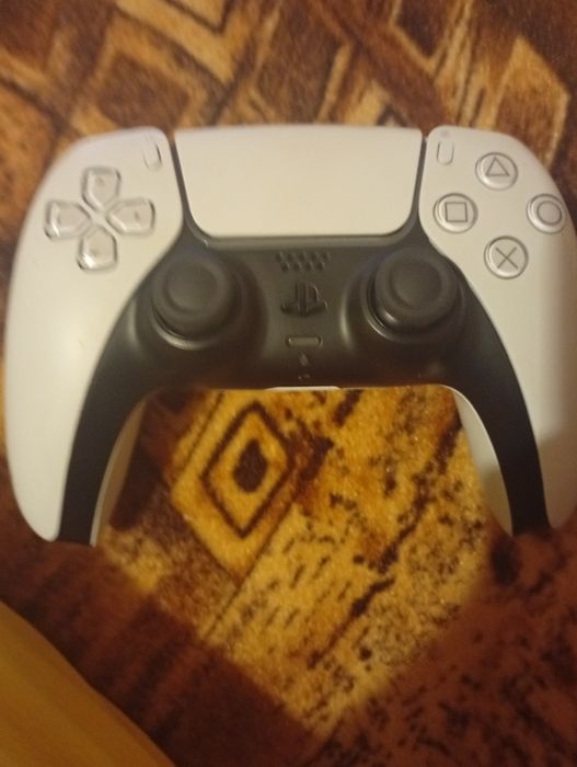 Laptop Acer aspire v nitro plus o maneta de PlayStation5 noua