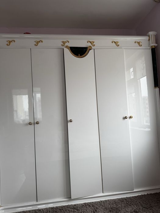 Срочно продам спальный