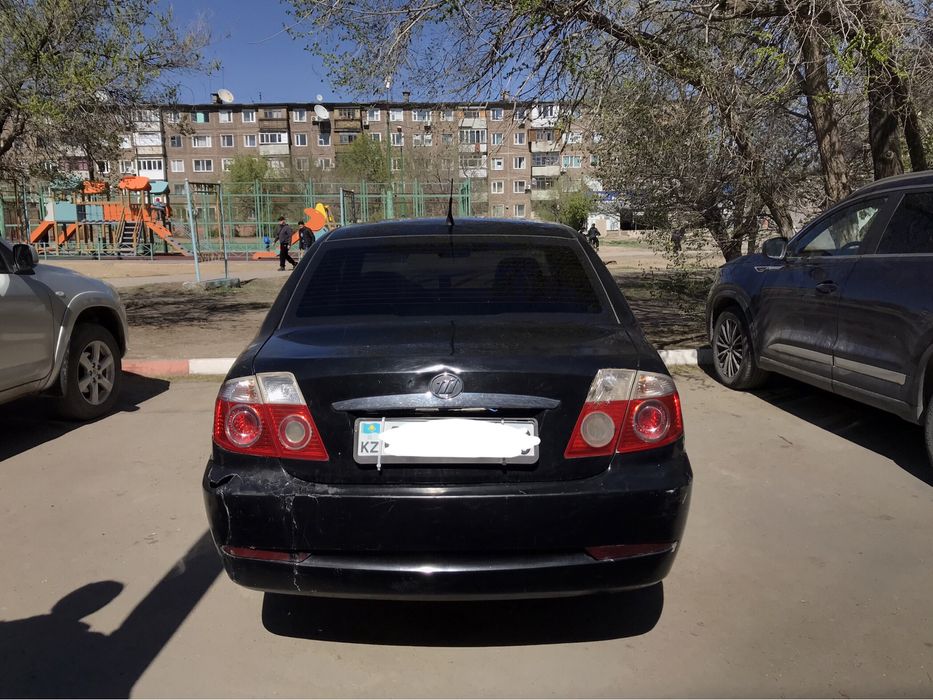 Продам машину Lifan breez