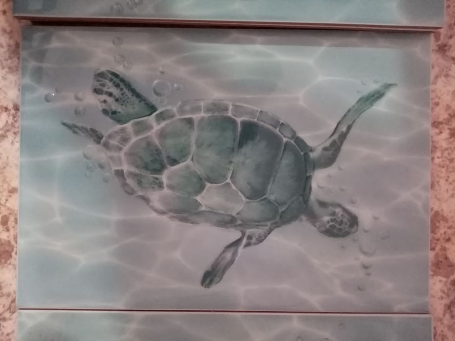 Кафель новый  в ванну или туалет.