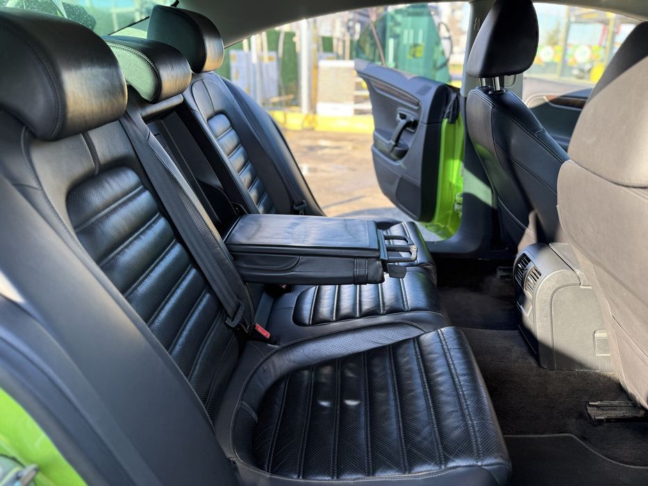 Volkswagen Passat CC 2011