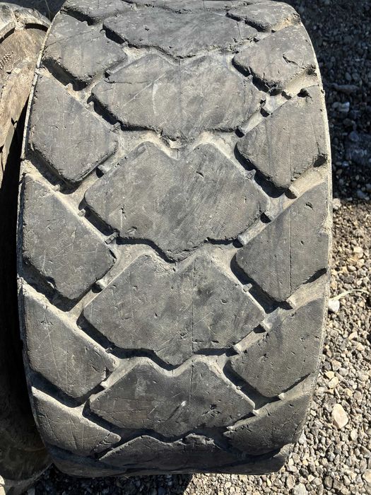 Гуми 10 - 16,5 за бобкат мини челен товарач 4броя