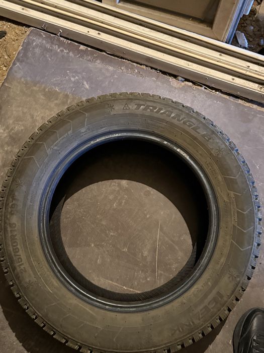 215/60/R16 Покришка зимни