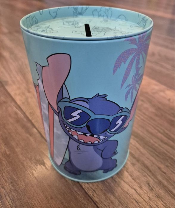 Касичка метална  .