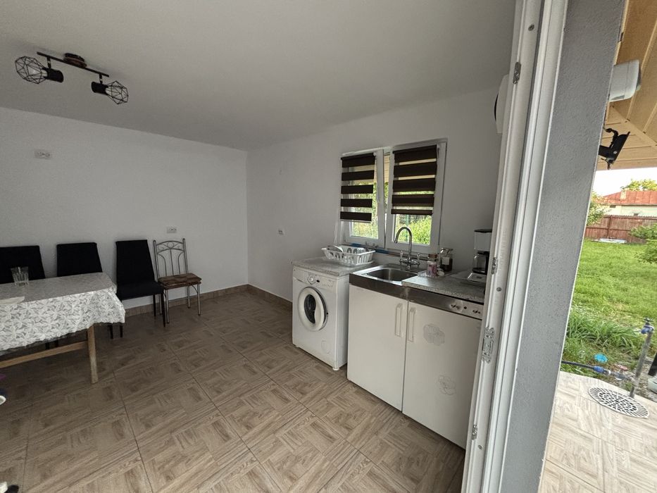 Casă și teren 3.300 mp – Țuțulești, Argeș | deschidere 18 m la stradă principală