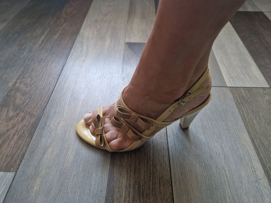 Дамски сандал,  нови НИКОГА НЕ СА НОСЕНИ