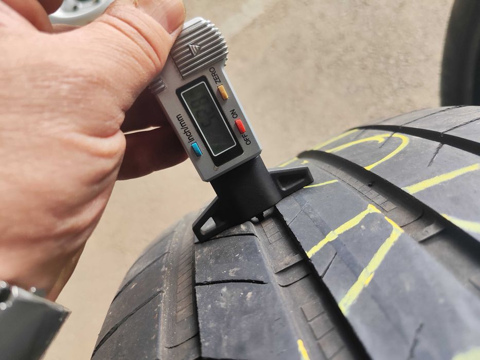 4бр. летни гуми 245/40/19 Goodyear