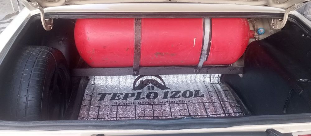 Vaz 2106 Sotiladi.Yil 1991.Mashena Radnoy 30% Kiraska Bor.