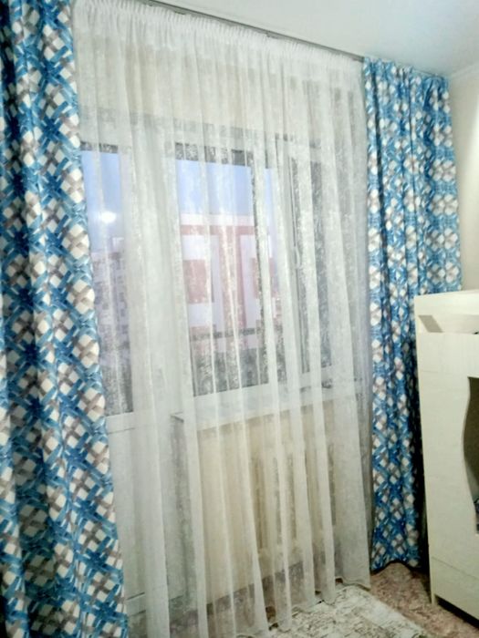 Продам тюль мрамор.2 штуки.