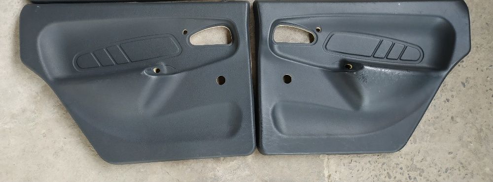 Дверные обшивки ВАЗ-2115