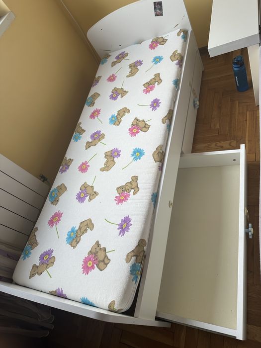 Детско легло с чекмеджета