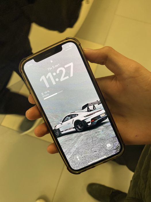 Айфон  12 без ремонта