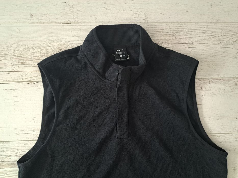 Nike-Ориг.поларен елек Нов !