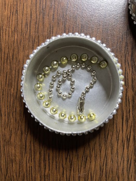 Cutiuta cu flori poleite cu aur si argint