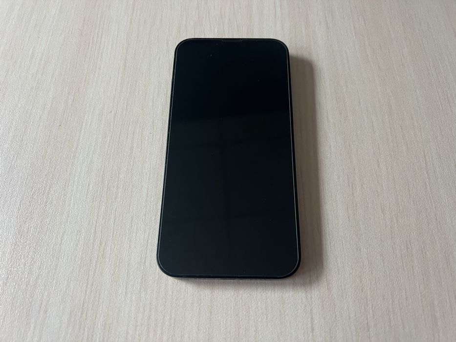 Продавам Apple iPhone 13 128GB