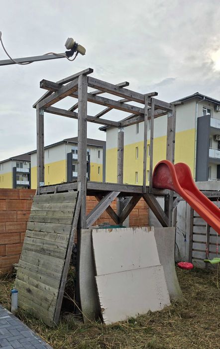 Vand schelet loc de joaca copii