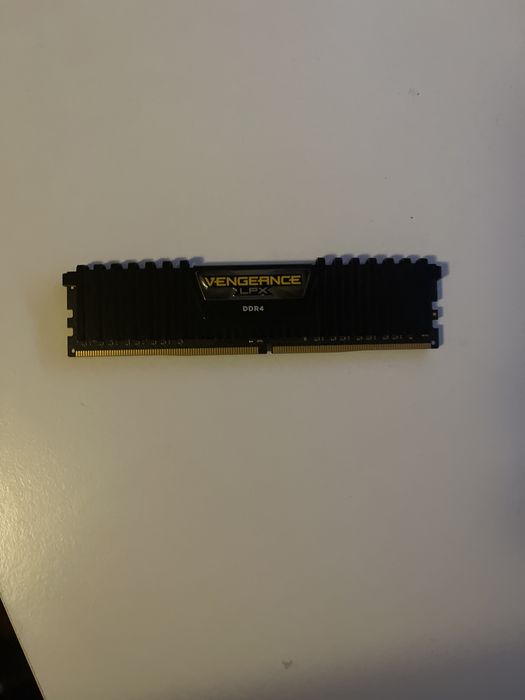 8 gb ram ddr4 stick corsair