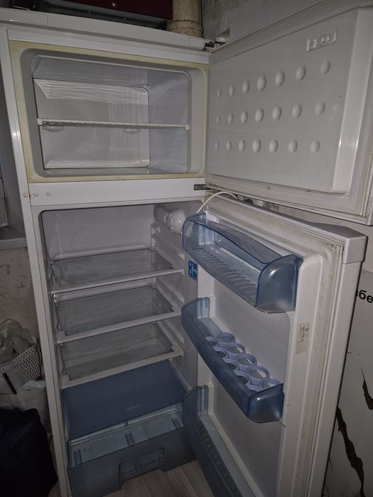 Холодильник "BEKO"